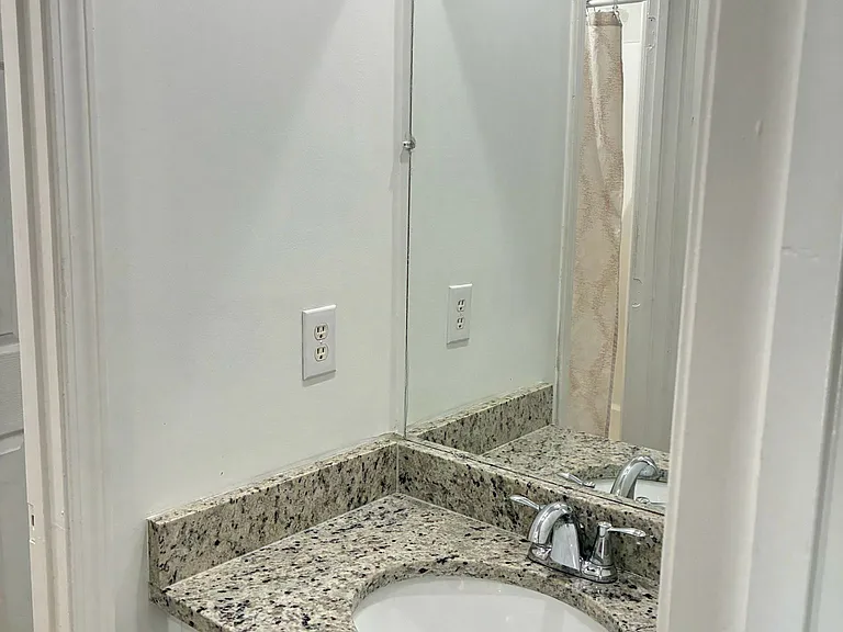 6271 Woodrun Pl #6271 — Photo 2