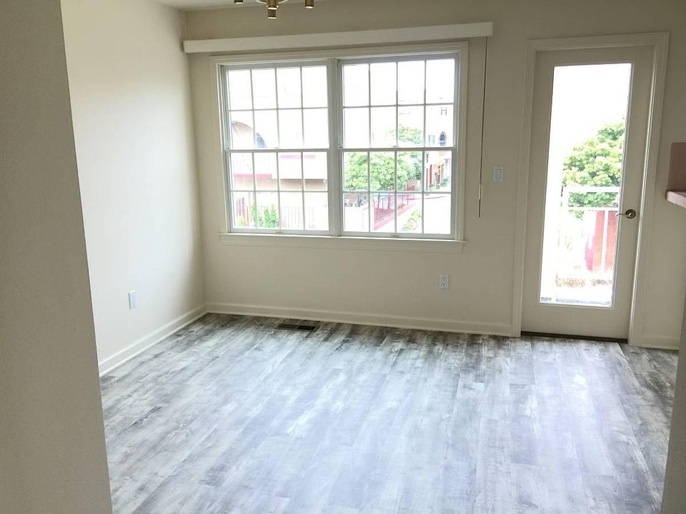 1st image of 18 Dorado Ter APT 18