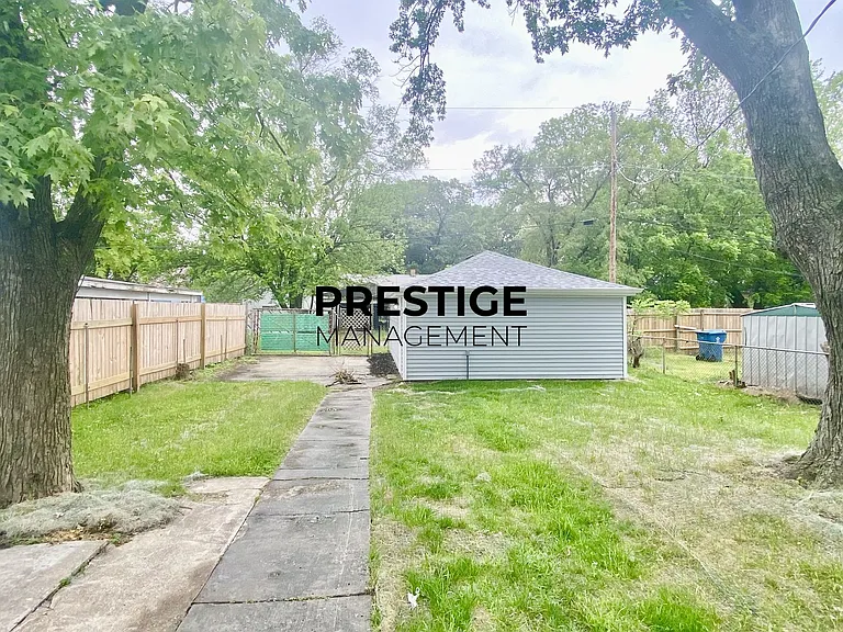 4024 Tyler St — Photo 11