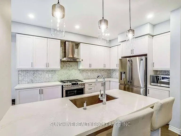 27 Foxberry Rd — Photo 3