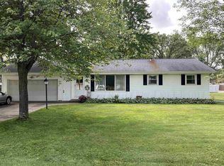 1040 Lakewood Ln, Wisconsin Rapids, WI 54494
