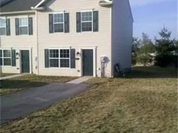 3755 Mazeland Ct, Dover, PA 17315