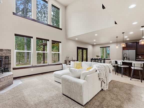 3rd image of 57214 E Marmot Rd