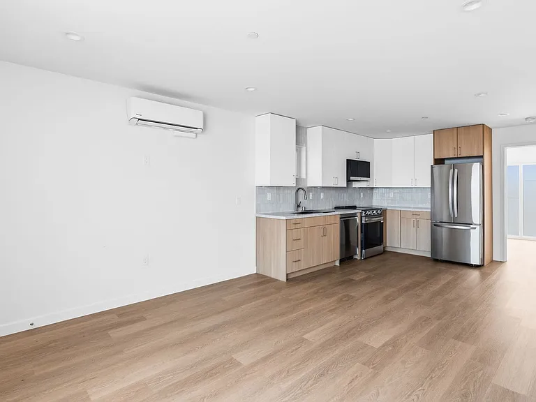 6638-6644 Valjean Court — Photo 6