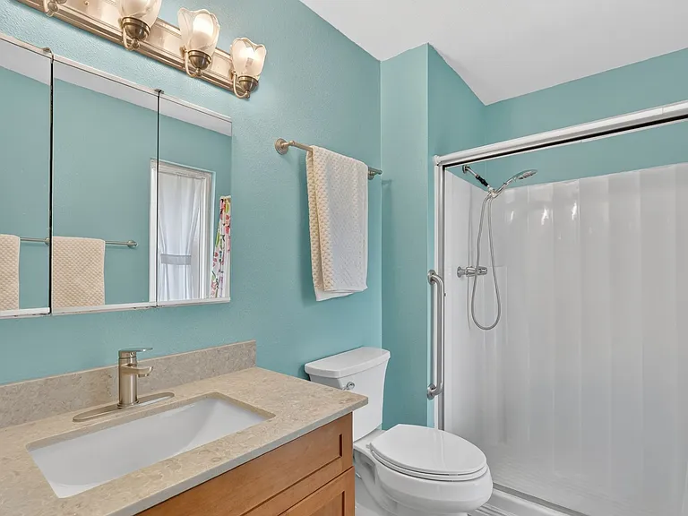 1788 E Tramway Dr — Photo 15
