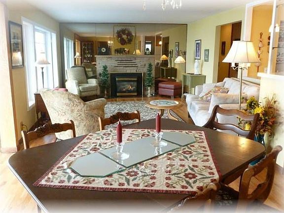 Living room & dining room