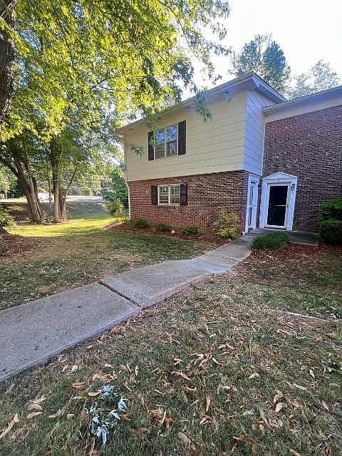 1st image of 1 Summercreek Dr