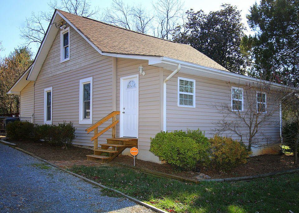 1st image of 4331 Old Virginia St NE