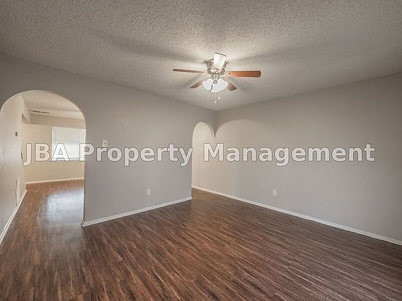4th image of 1770 Farleigh Ct #1770F