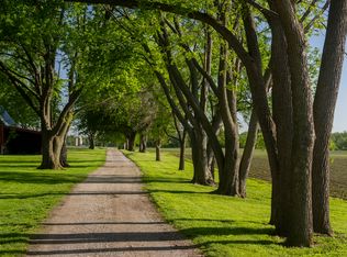 7250 Telstar Rd, Riverton, IL 62561