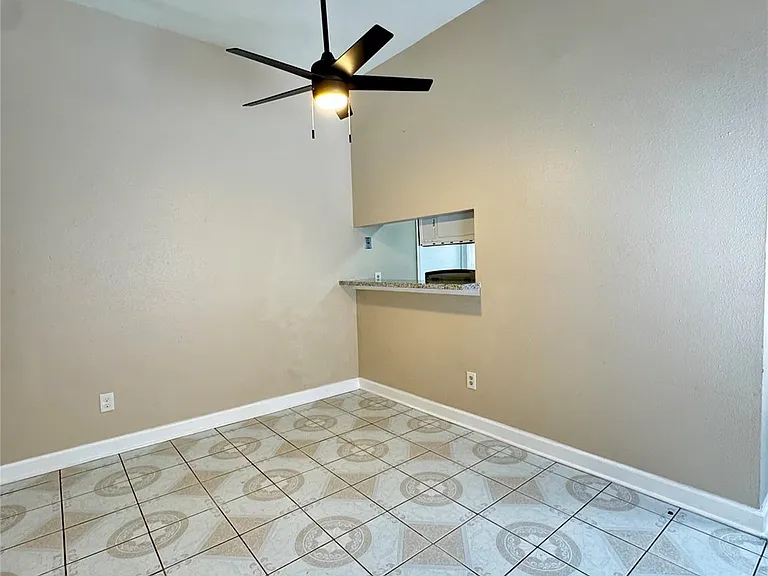 10249 Colony Ct — Photo 5