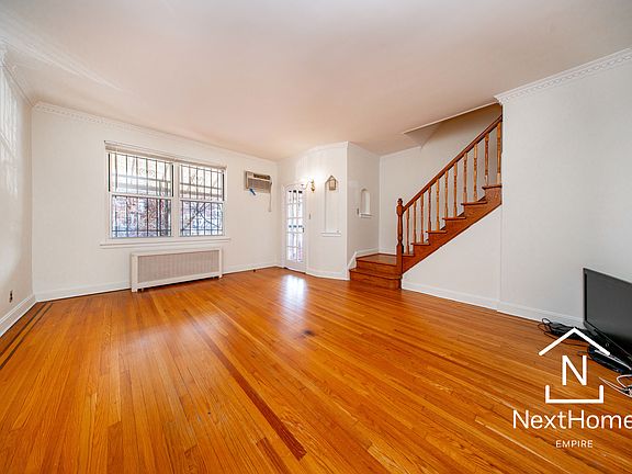 5th image of 48-30 39th St #1