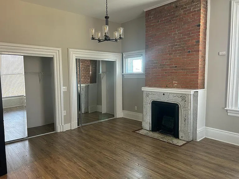 3805 Franklin Blvd #201 — Photo 23