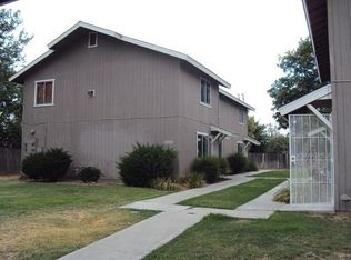 1005 N Divisadero St APT A, Visalia, CA 93291