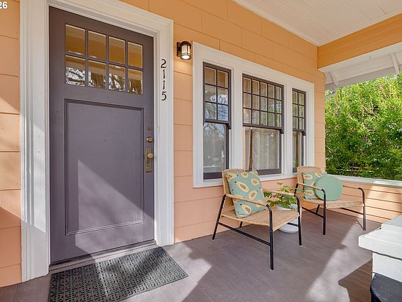 4th image of 2115 SE 35th Pl