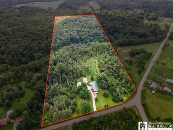 9393 Ryther Rd #4, Angola, NY 14006