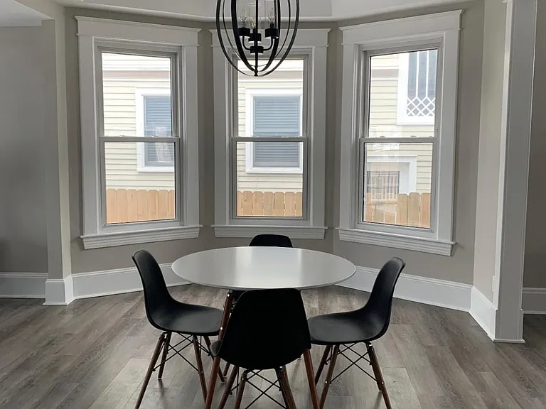 115 Marquette Ave — Photo 32