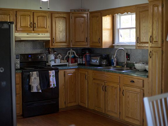 4th image of 531 Ham Hollow Rd