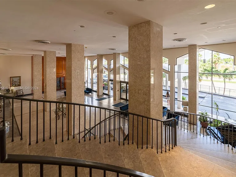 5601 Collins Ave #1603 — Photo 46