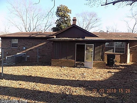 3rd image of 107 Berkshire Cir