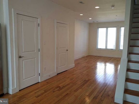 3rd image of 715 N 19th St #B