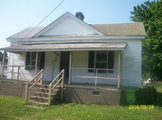 1204 Sycamore St, Weldon, NC 27890