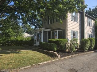 11 Sunset Ter, Succasunna, NJ 07876