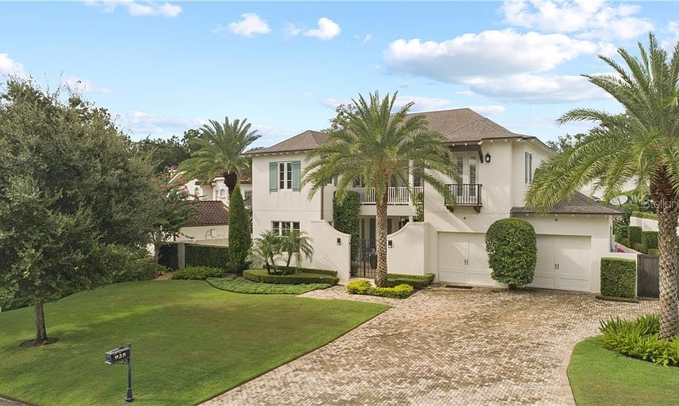 1st image of 925 Poinciana Ln