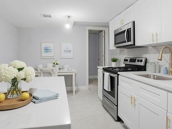 4th image of 414 E 182nd Street