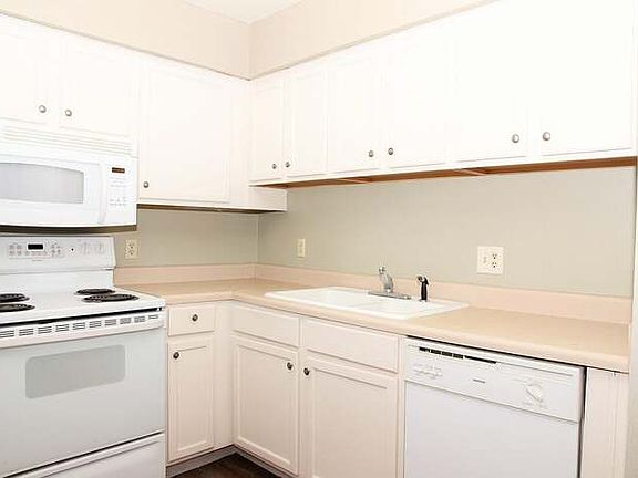 5th image of 1245 W 1st St APT 108