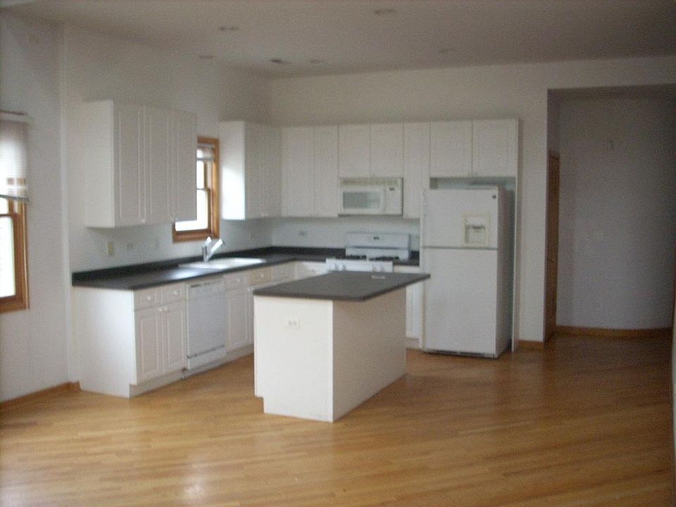 1st image of 2723 N Wayne Ave #3GH