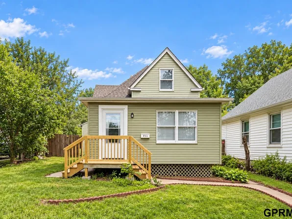 3010 Seward St, Omaha, NE 68111