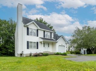 6 Peterson Rd, North Andover, MA 01845