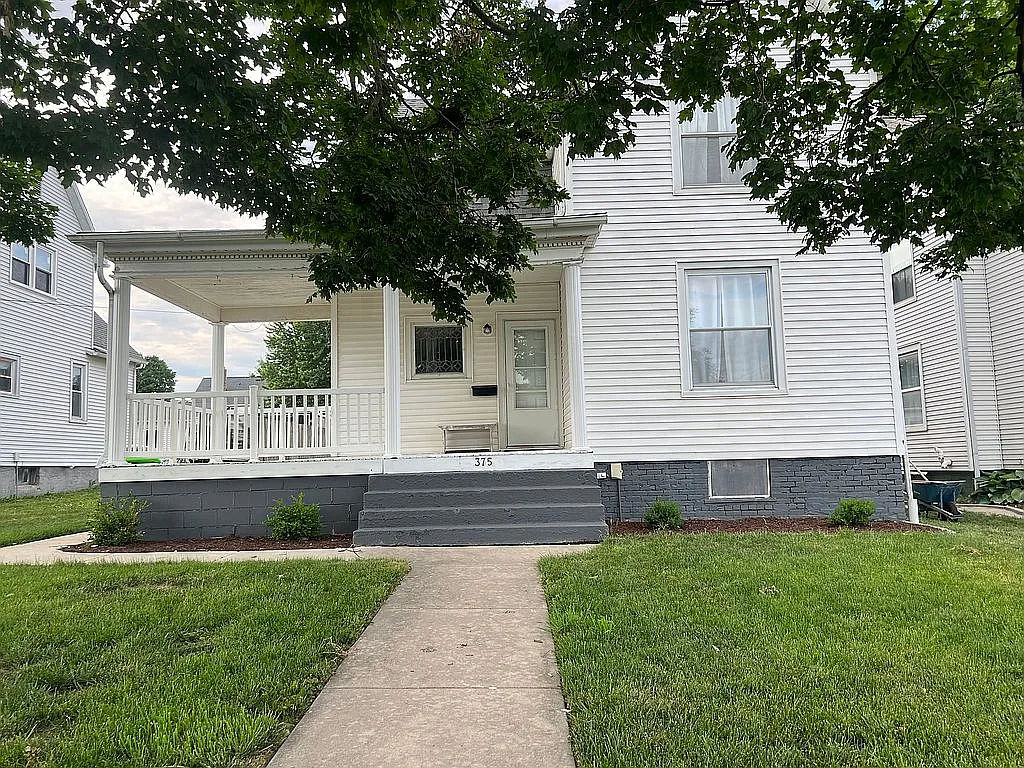 375 E Front St photo 1