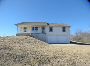 32416 W 118th St, Excelsior Springs, MO 64024