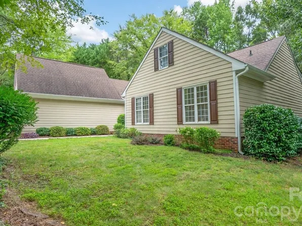 235 Withershinn Dr, Charlotte, NC 28262