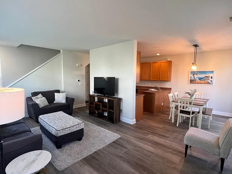 2 Christie Ct — Photo 5