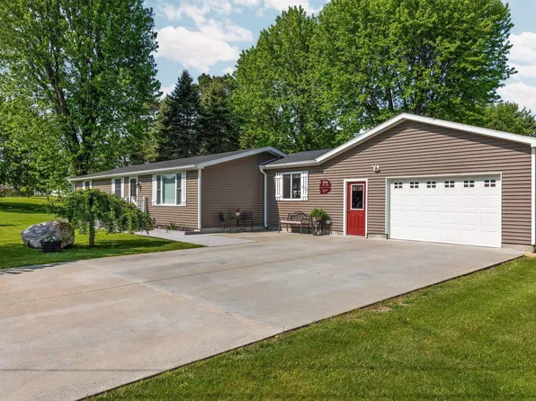 208 S Case St, Marion, MI 49665