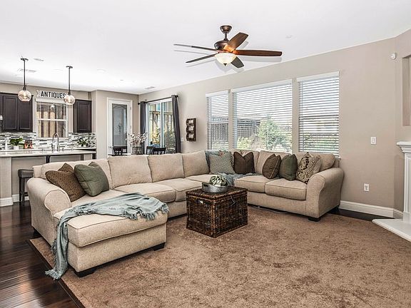 5th image of 2033 Aragon Dr