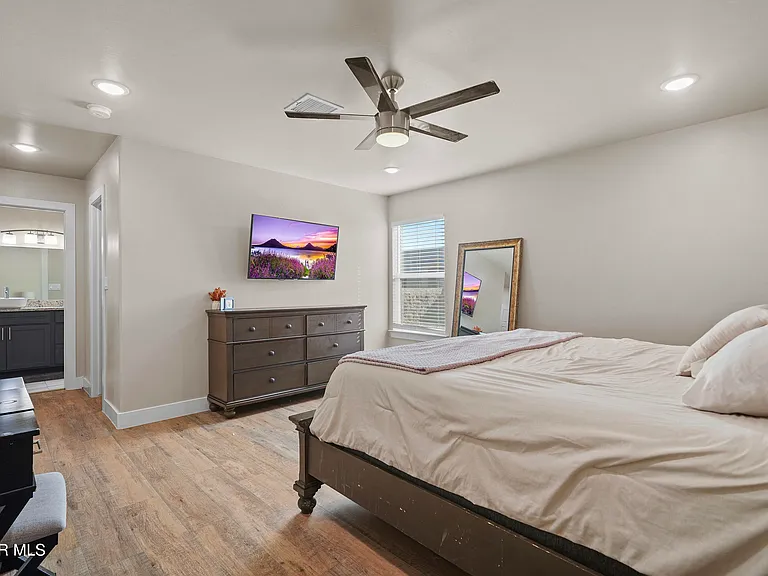 14724 Mountain Breeze Ave — Photo 23