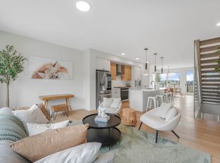 488 38a St SW, Edmonton, AB T6X2X9