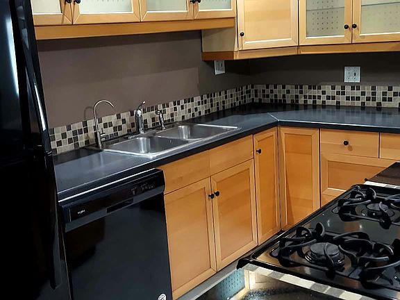 3rd image of 1104 Coral Dr