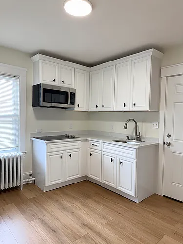 90 Spruce St Photo 1