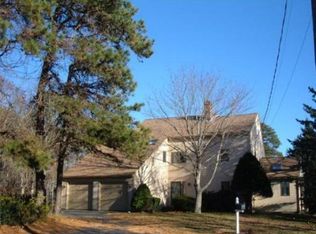 8 Uncle Jimmys Ln, Yarmouth Port, MA 02675