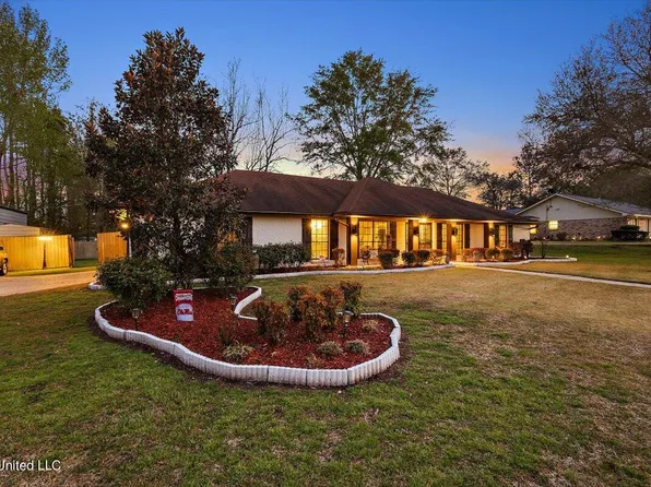 5101 Brookhollow Dr, Jackson, MS 39212