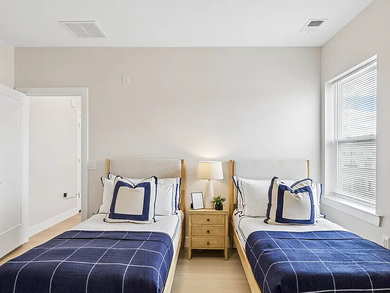 Crest + Den - 2BR, 2BA - 1,520SF- Second Bedroom