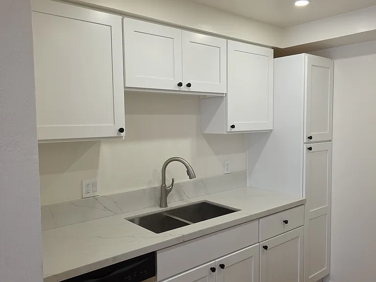 4220 Arch Dr #3 — Photo 4
