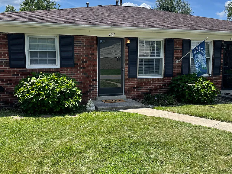 4121 Victoria Way — Photo 1