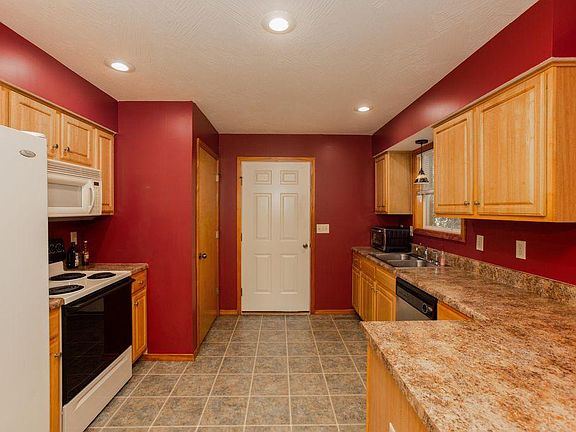 5th image of 4115 W Hillside Way