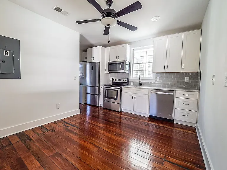 39 South St #A